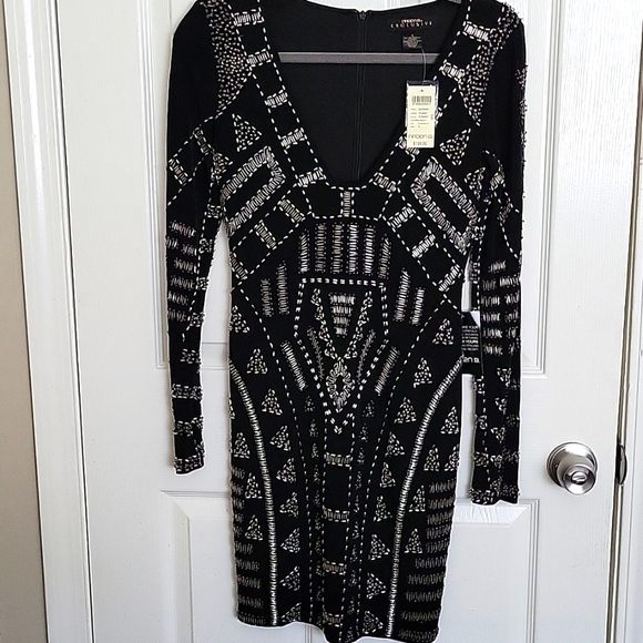 Dress - Picture 1 of 6